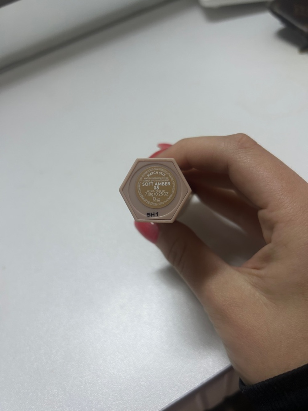 Fenty Beauty Soft Amber Contour Stick - Picture 8 of 8